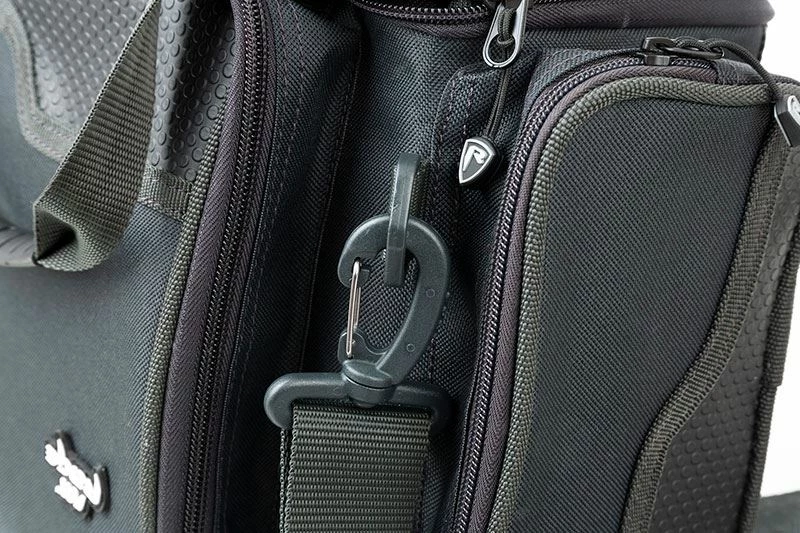 Fox Rage Lure & Tackle Bag - Luggage 4 Fox Rage Lure & Tackle Bag - Luggage - Image 4